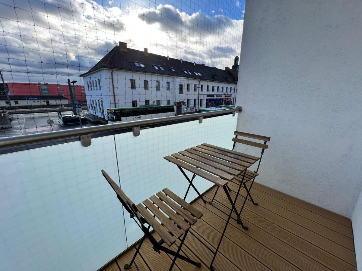 Modern Hotel At Krems An Der Donau - Hauptbahnhof Exterior photo